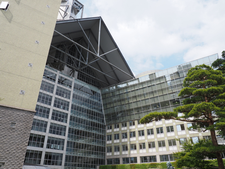 富山市役所